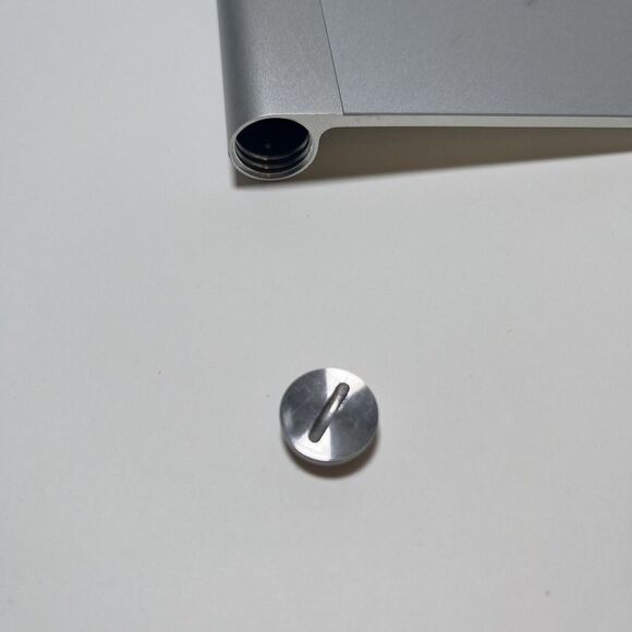 Apple Wireless Magic Multi-Touch Bluetooth Trackpad A1339 - UNTESTED CRACKED - Picture 4 of 4